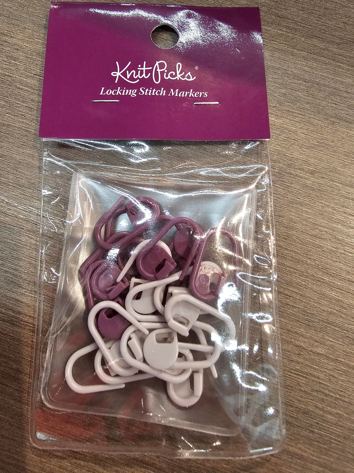 Locking Stitch Markers